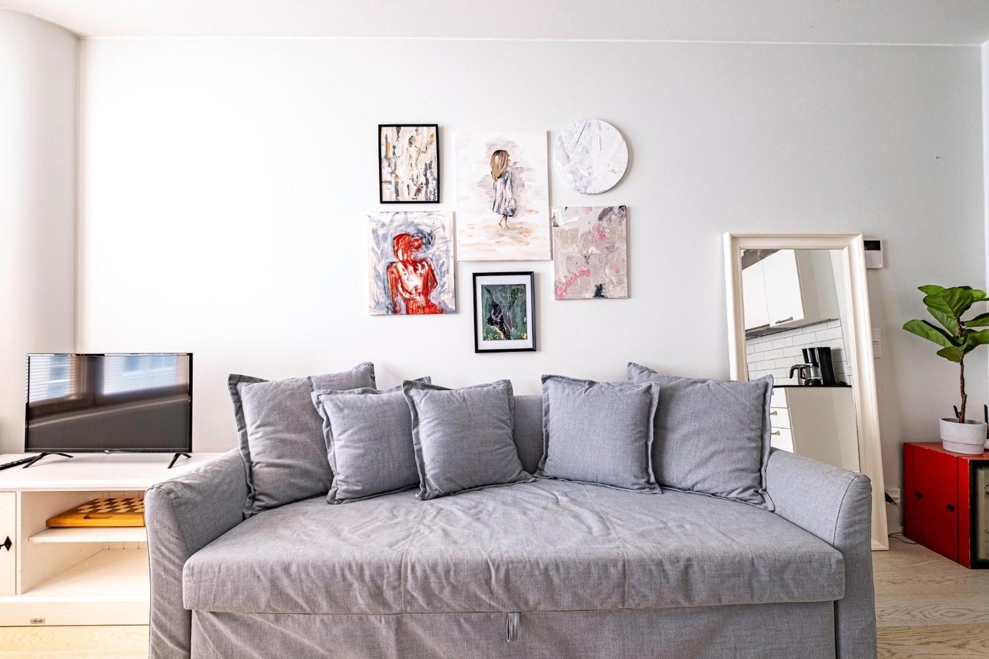 Nice Studio Apartment On A Pedestrian Street Helsinki Exterior photo